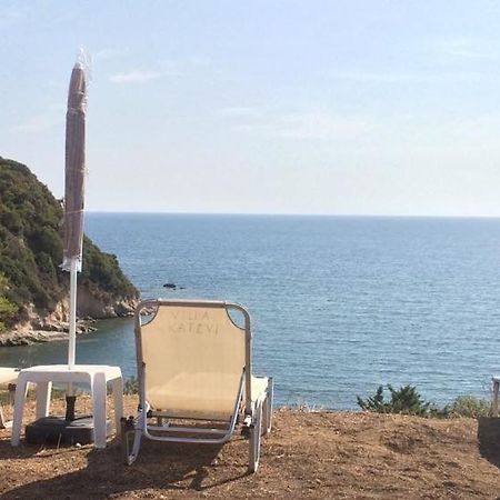 Katevi Luxury Seafront Villa Ierissós Ngoại thất bức ảnh