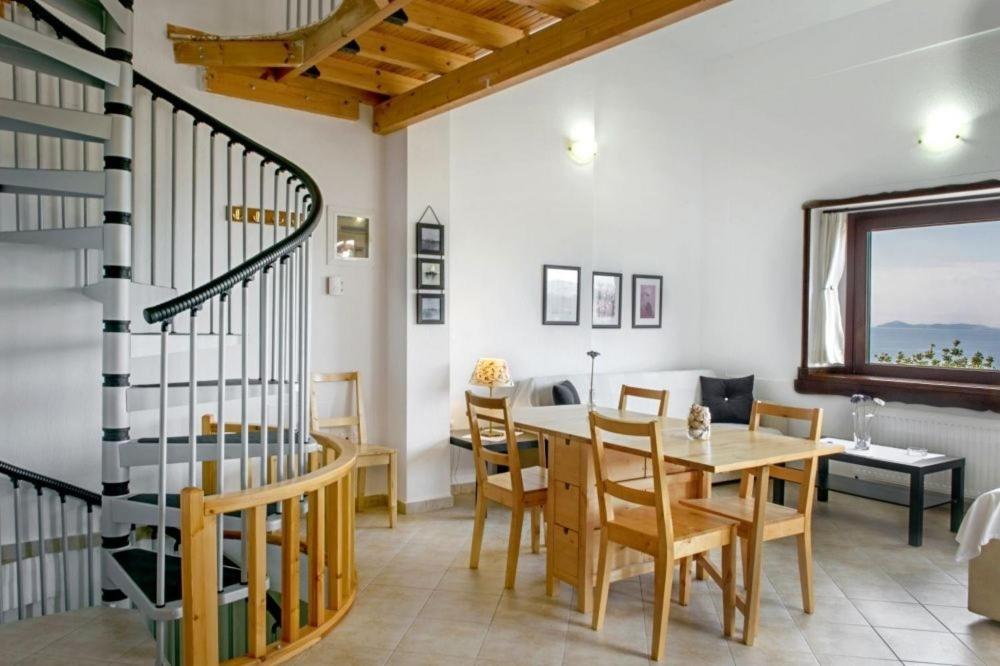 Katevi Luxury Seafront Villa Ierissós Ngoại thất bức ảnh