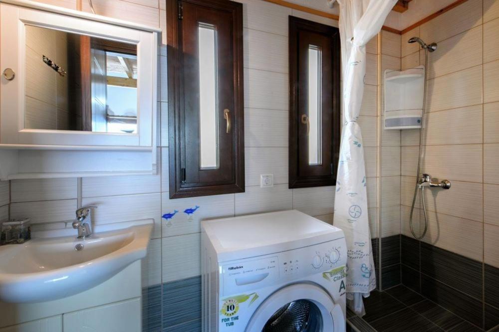 Katevi Luxury Seafront Villa Ierissós Ngoại thất bức ảnh